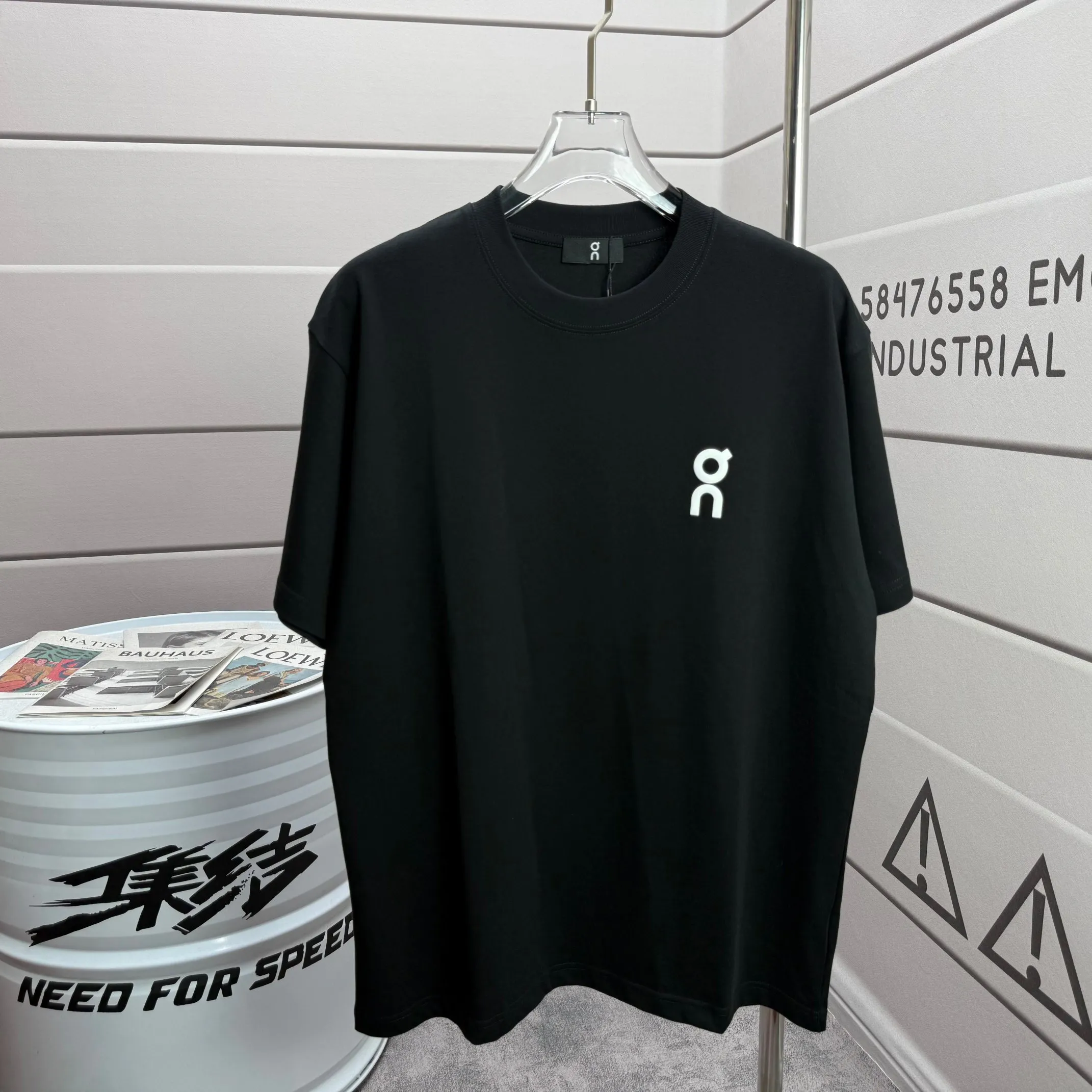 # 90 On running Series 2026 Spring and Summer New Arrival Classic simple personalized letter totem three-dimensional foaming process logo custom double yarn plain cotton fabric short-sleeved T-shirt men and women Same Style Color: Black White Angora Red Flower Gray Size: S (90-130 catties) M (120-150 catties) L (140-165 catties) XL (160-180 catties) XXL (180 pounds)